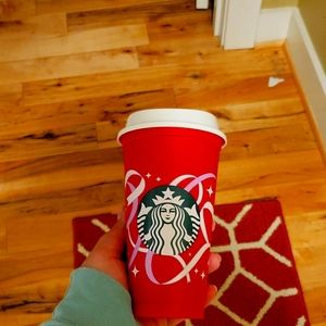Starbuck Christmas cup